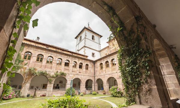 Urdazubiko monasterioa